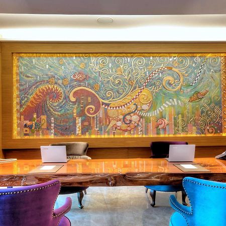 One One Bangkok Hotel Екстериор снимка
