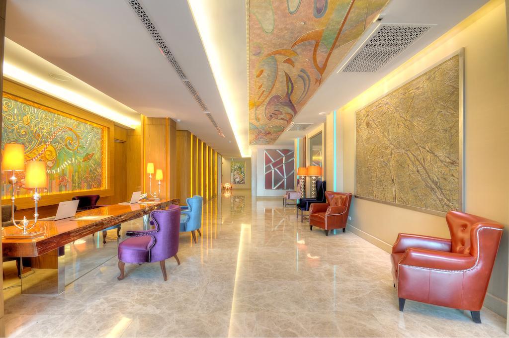 One One Bangkok Hotel Екстериор снимка