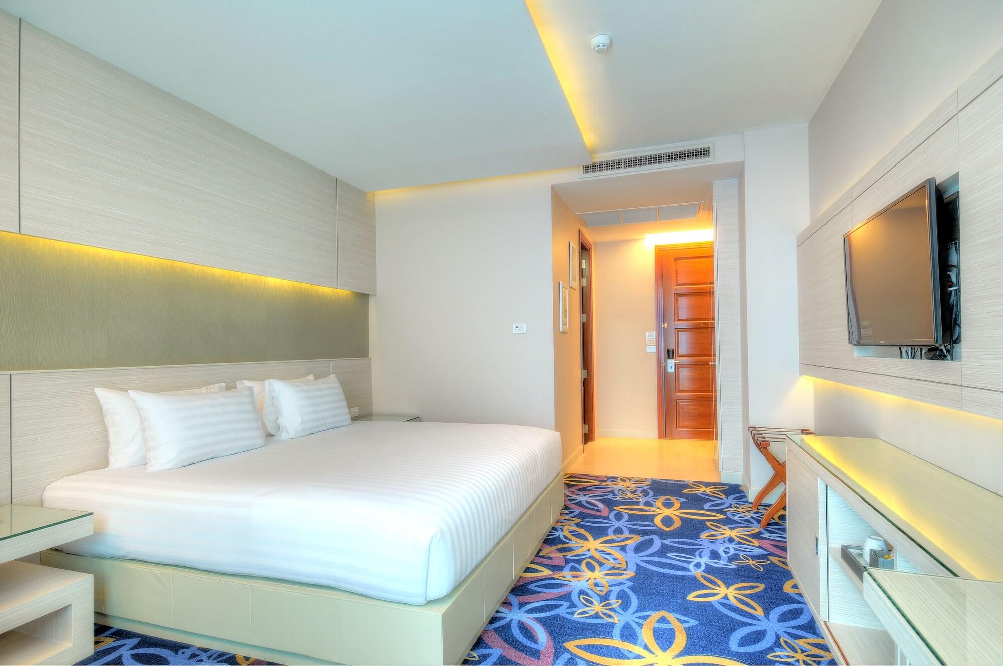 One One Bangkok Hotel Екстериор снимка