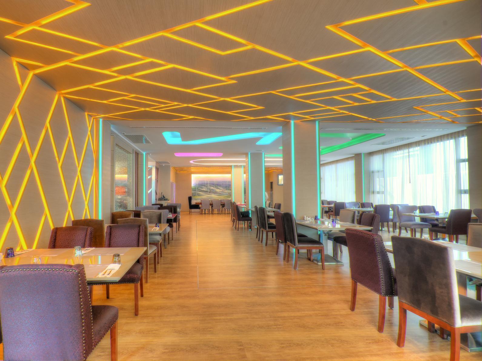 One One Bangkok Hotel Екстериор снимка