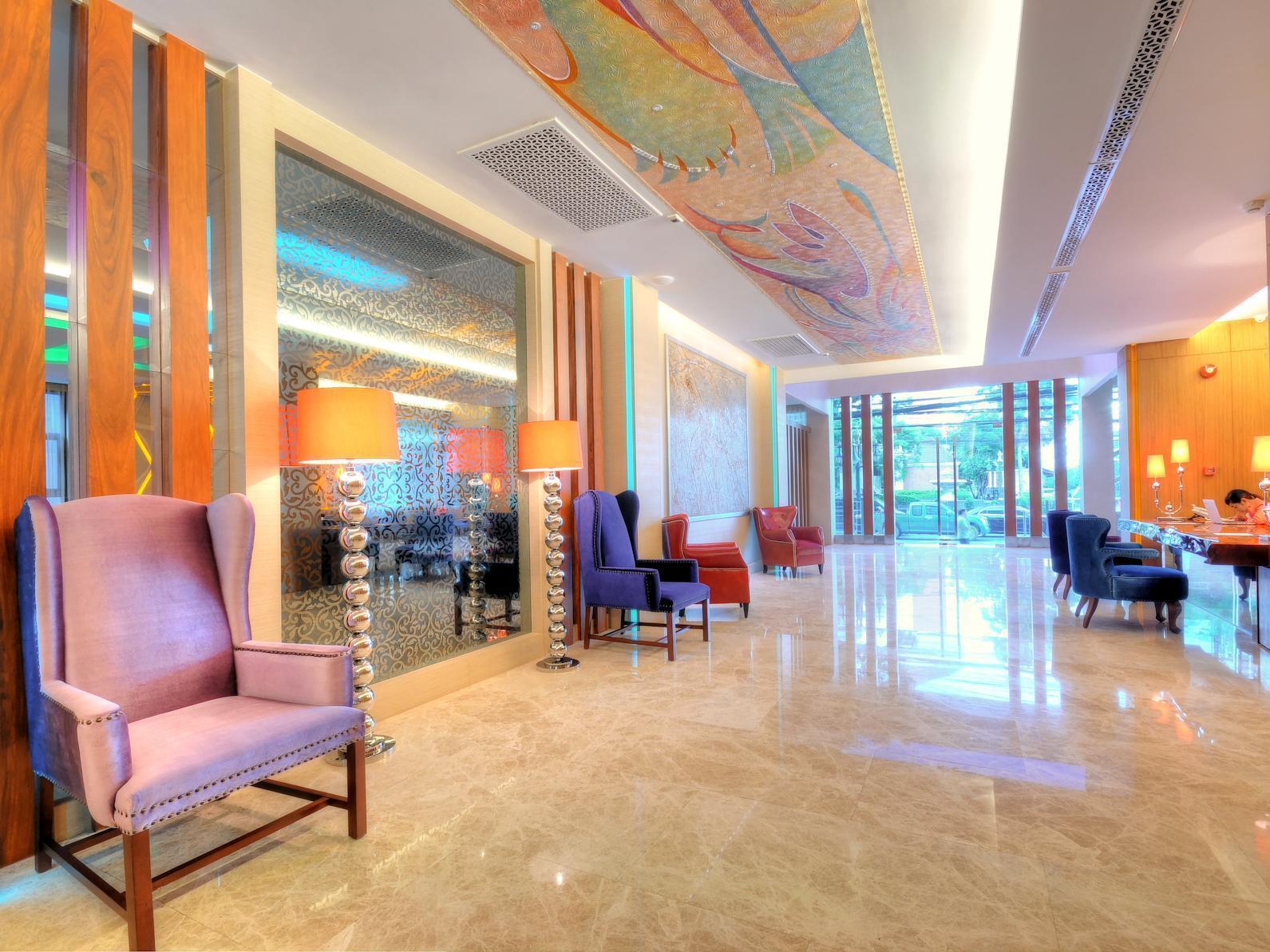 One One Bangkok Hotel Екстериор снимка